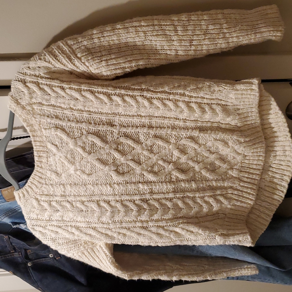 Cream Banana Republic Fisherman's Sweater, Small Petite